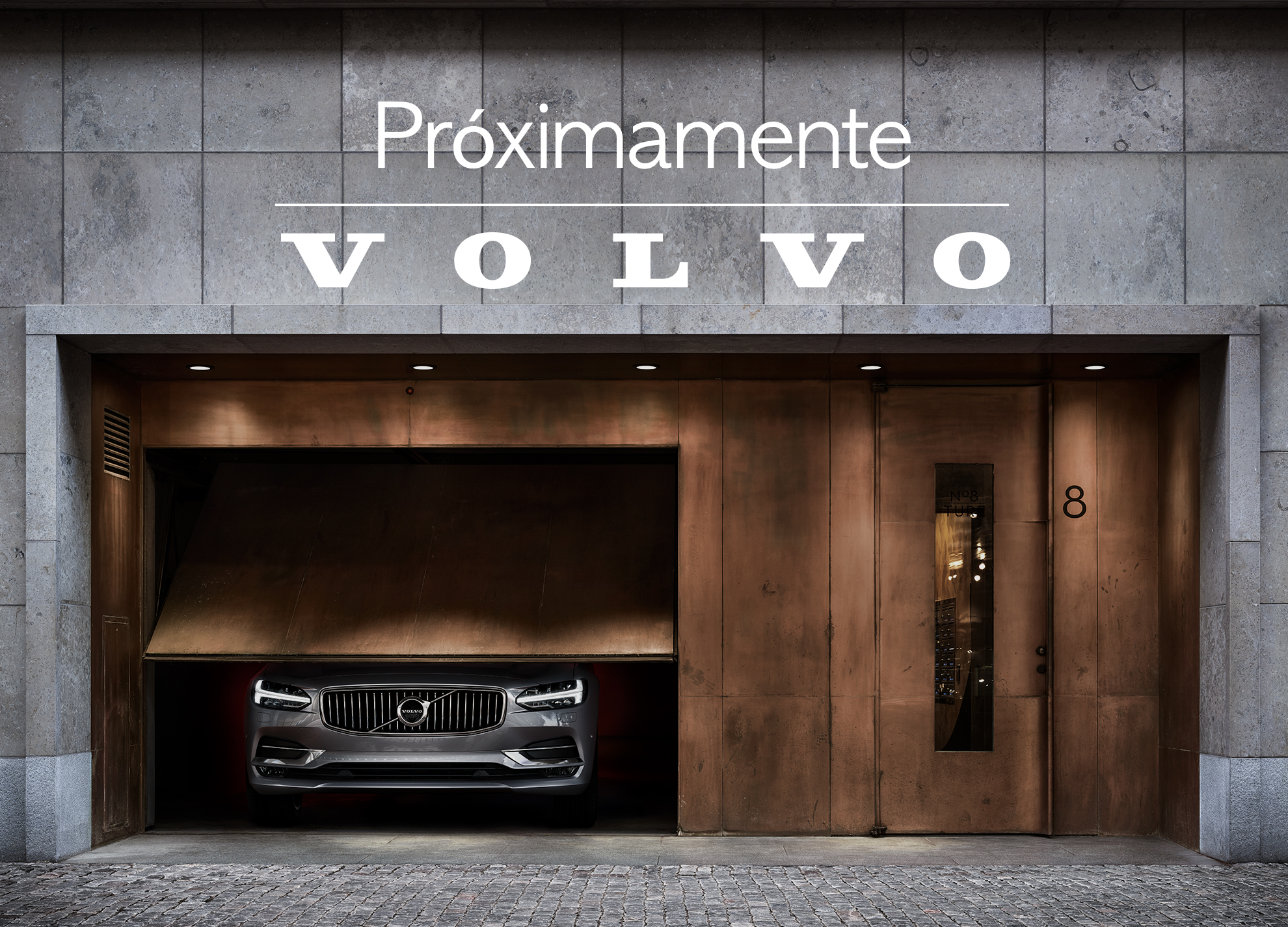 Volvo  XC60 B4 (G) Plus Bright Automatico